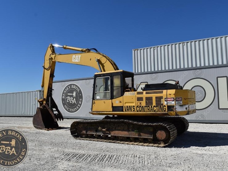 1990-caterpillar-el200b-image-18