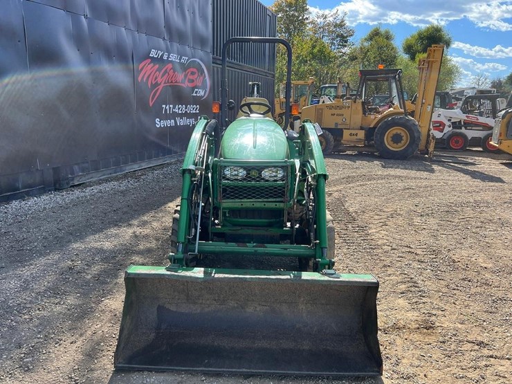john-deere-3120-image-9