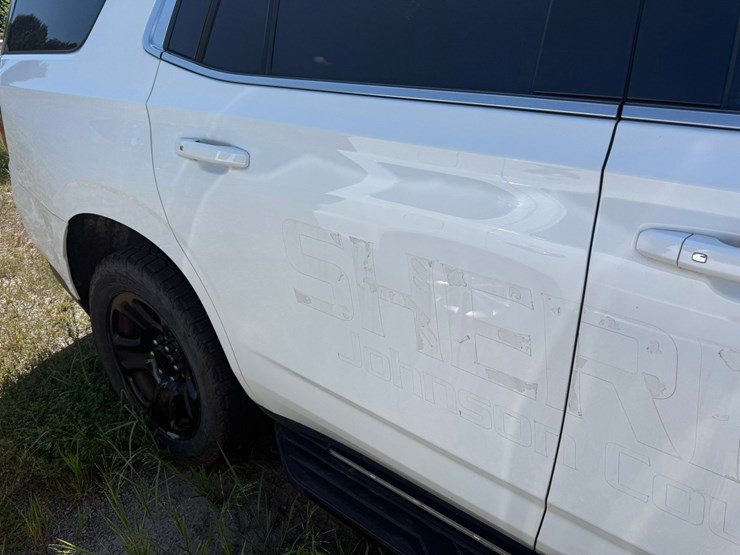 2021-chevrolet-tahoe-image-27