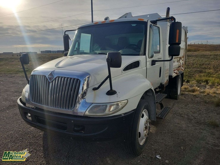 2007-international-durastar-4200-image-4