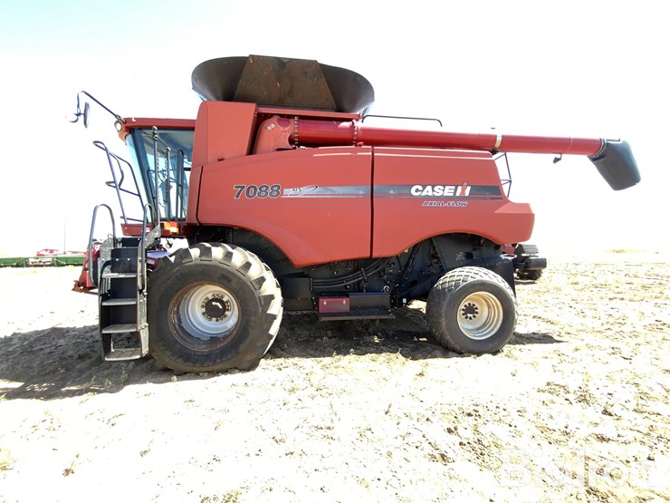 2009-case-ih-7088-image-8