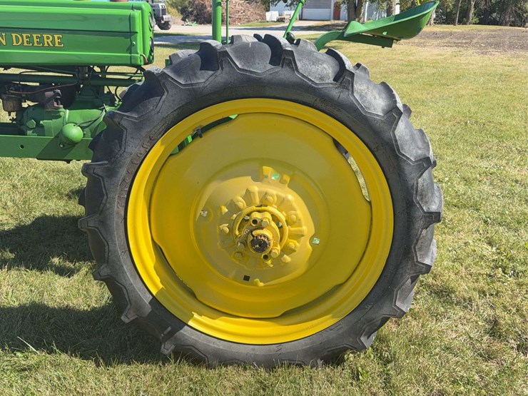 john-deere-h-image-26