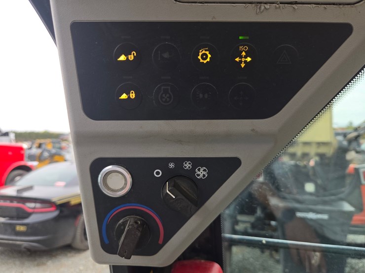 jcb-225t-image-36
