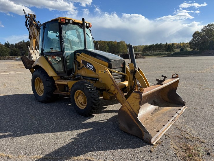 caterpillar-420e-image-7