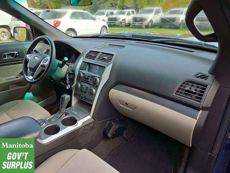 2013-ford-explorer-image-34