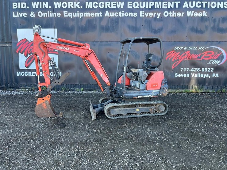 2011-kubota-kx71-3-image-1