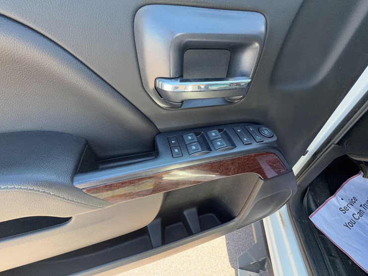 2019-gmc-sierra-2500-image-26