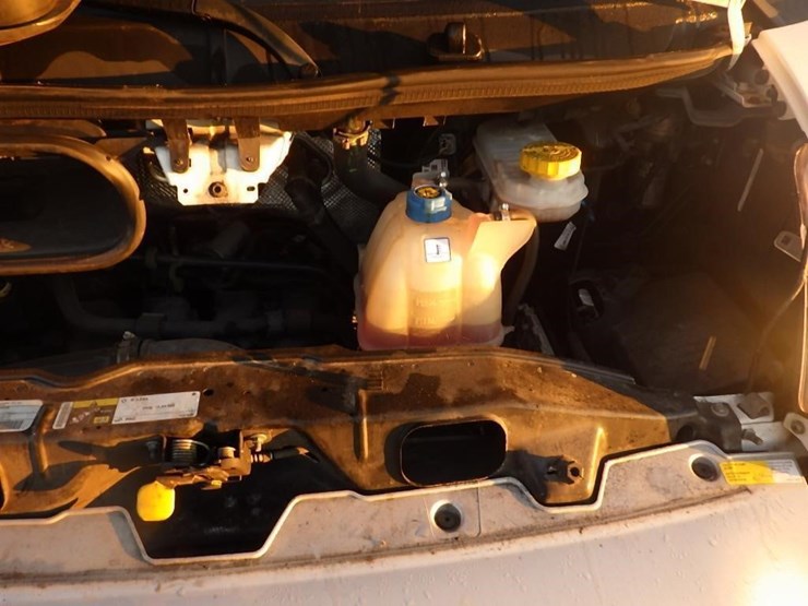 2021-dodge-3500-image-18