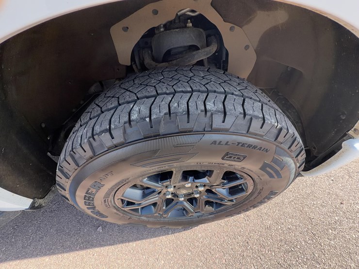 2024-ford-f150-xlt-image-15