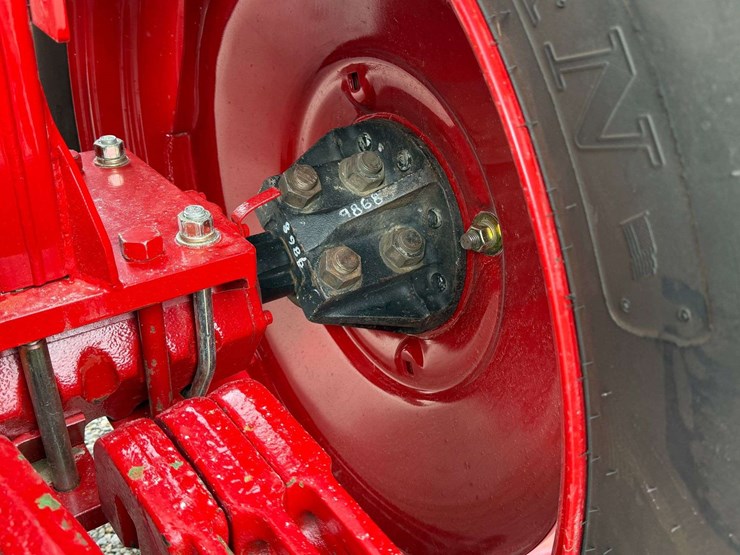 farmall-1066-turbo-row-crop-puller-image-35