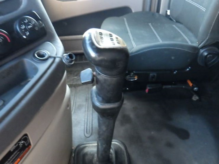 2015-freightliner-cascadia-125-evolution-image-18
