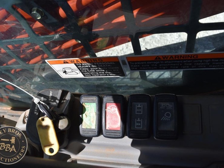 2023-kubota-svl75-2-image-56