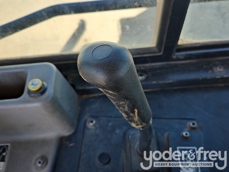 2015-komatsu-d61pxi-23-image-36