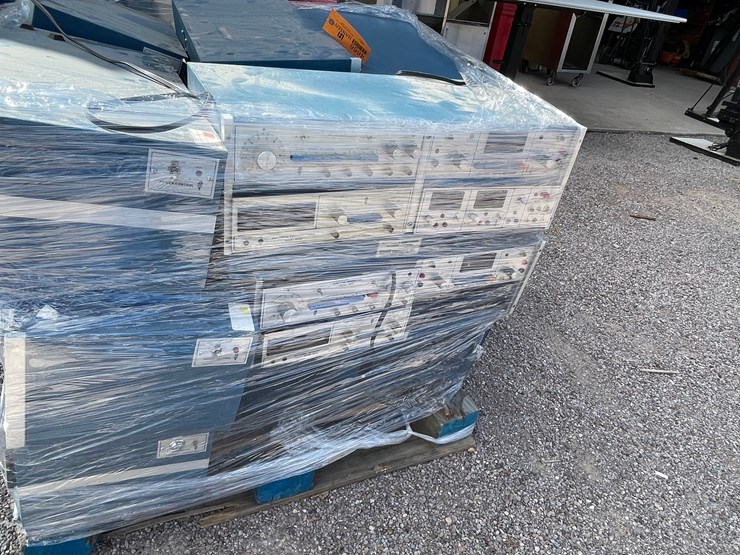 #4666-•-pallet-of-electronic-equipment-image-5
