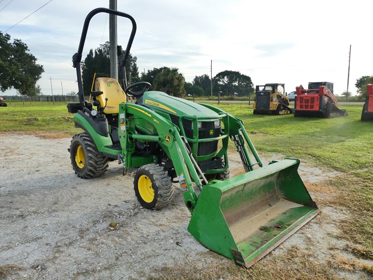 john-deere-1025r-image-2