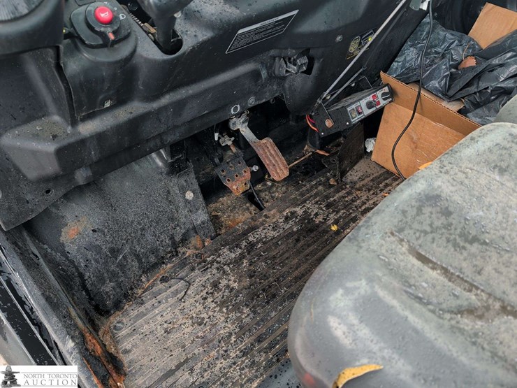 2019-kubota-rtv1100-image-22