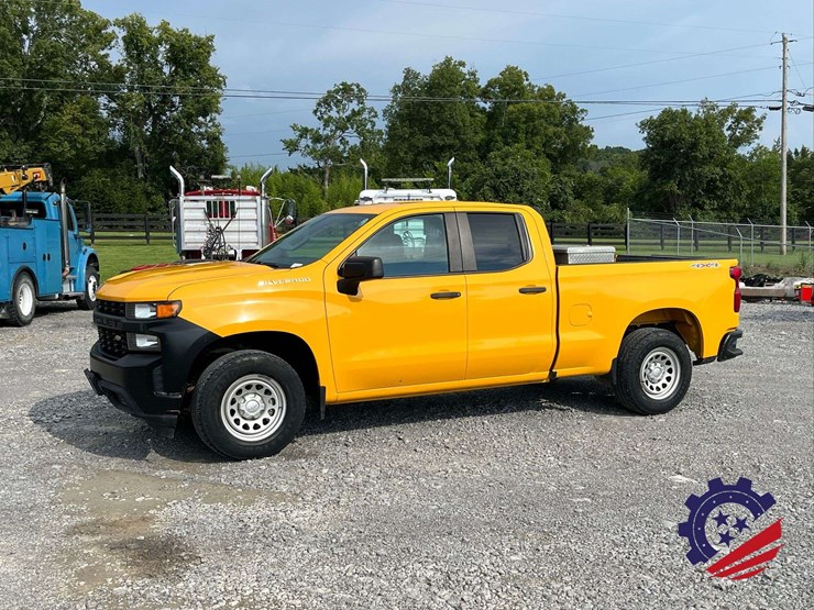 2019-chevrolet-silverado-1500-image-1