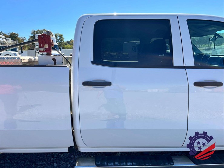 2016-gmc-sierra-2500hd-image-43