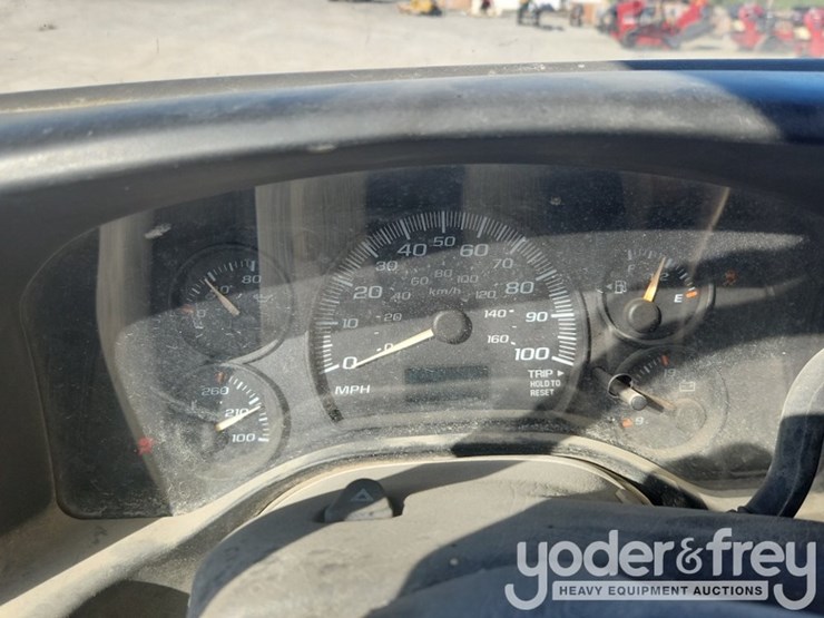 2005-chevrolet-3500-image-46