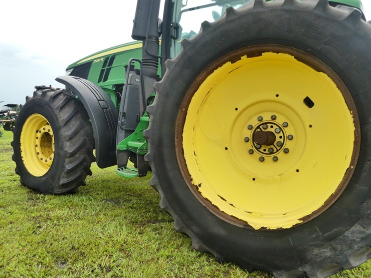 john-deere-7210r-image-9