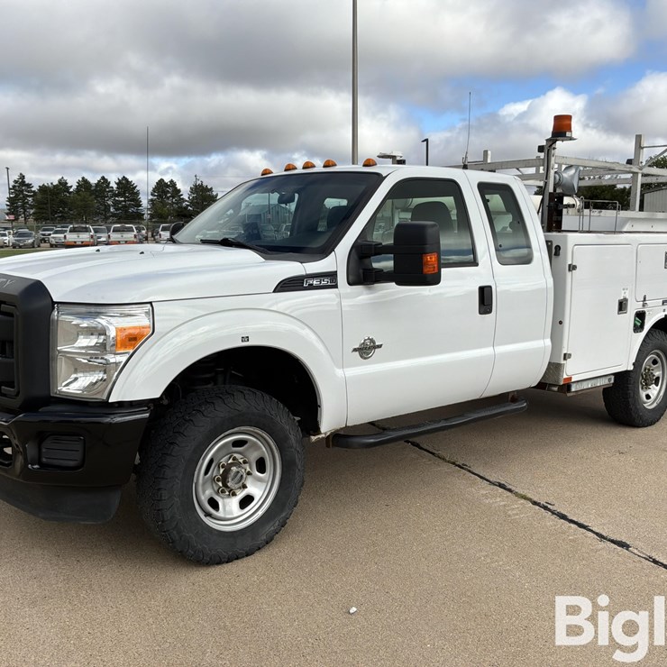 2015 FORD F350
