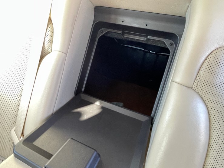 #2759-•-2010-lincoln-mks-(has-nm-title)-image-32