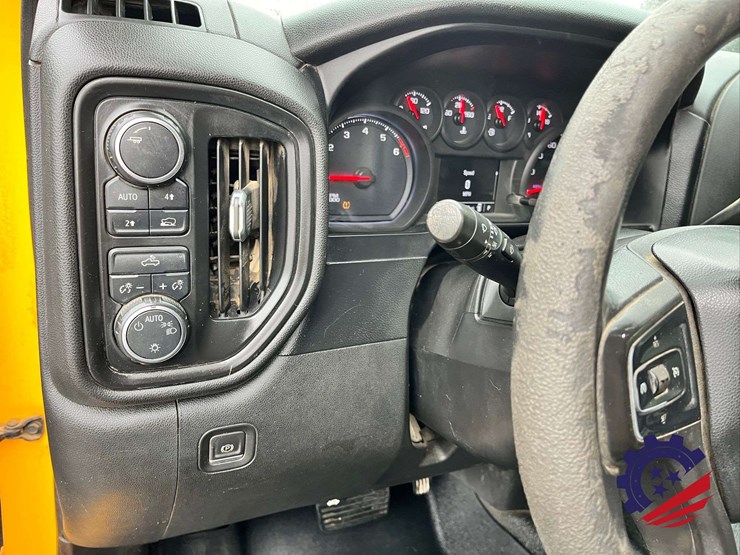 2019-chevrolet-silverado-4wd-pickup-truck-image-68