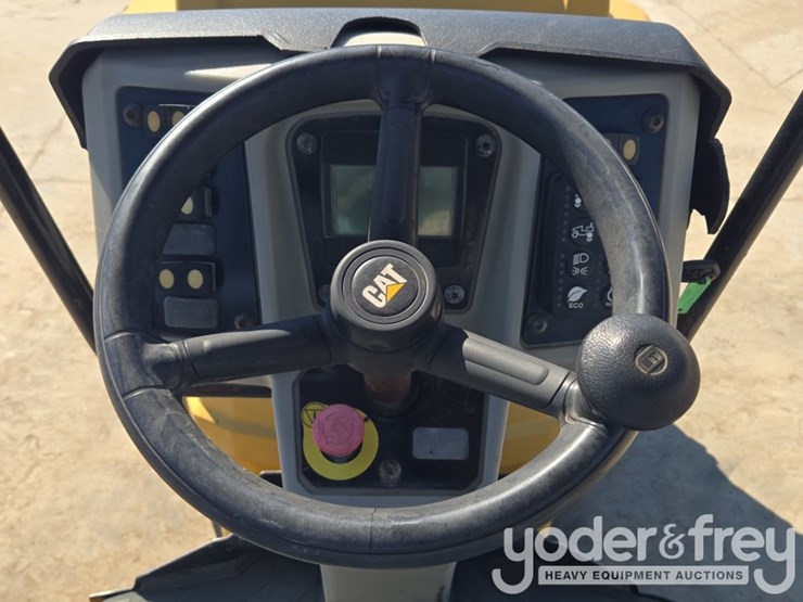 2018-caterpillar-cb34b-image-47
