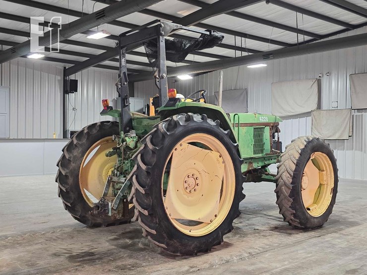 john-deere-6220-image-3
