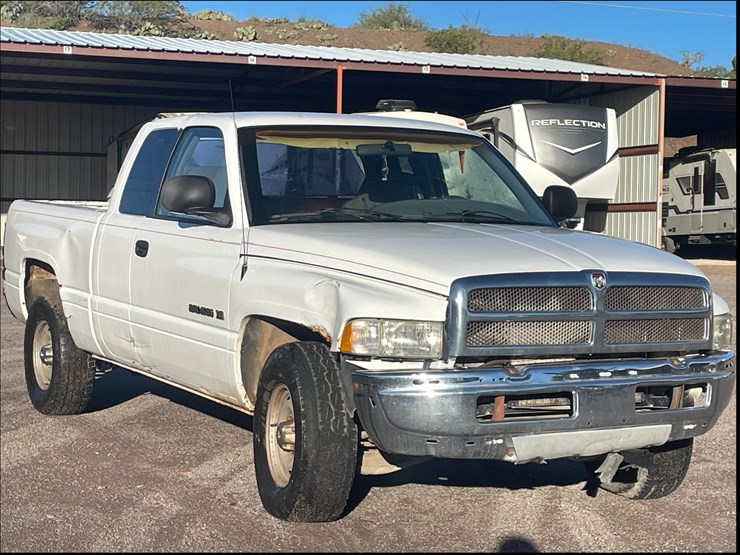 #2760-•-2001-dodge-ram-(title-in-delay)-image-4