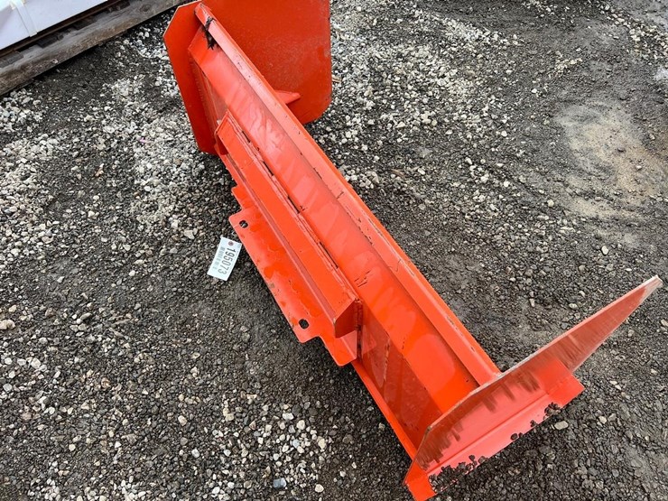 kc-48”-mini-skid-steer-snow-pusher-image-3