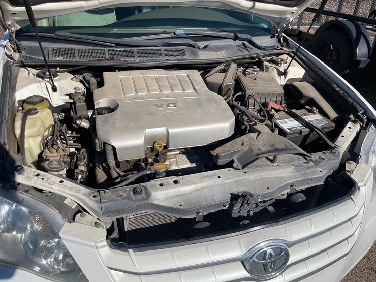 #2762-•-2005-toyota-avalon-(title-in-delay)-image-30