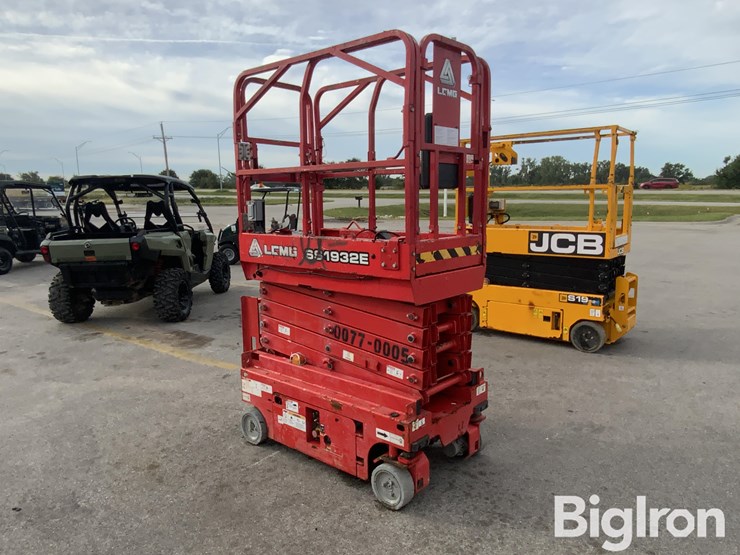2019-massey-ferguson-730-image-7