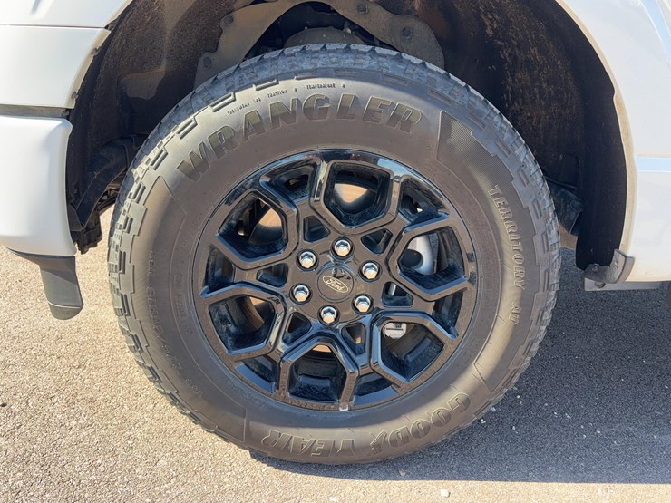 2024-ford-f150-xlt-image-7