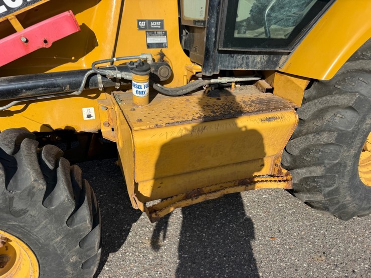 caterpillar-420e-image-42