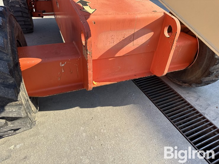 2007-jlg-600s-image-12