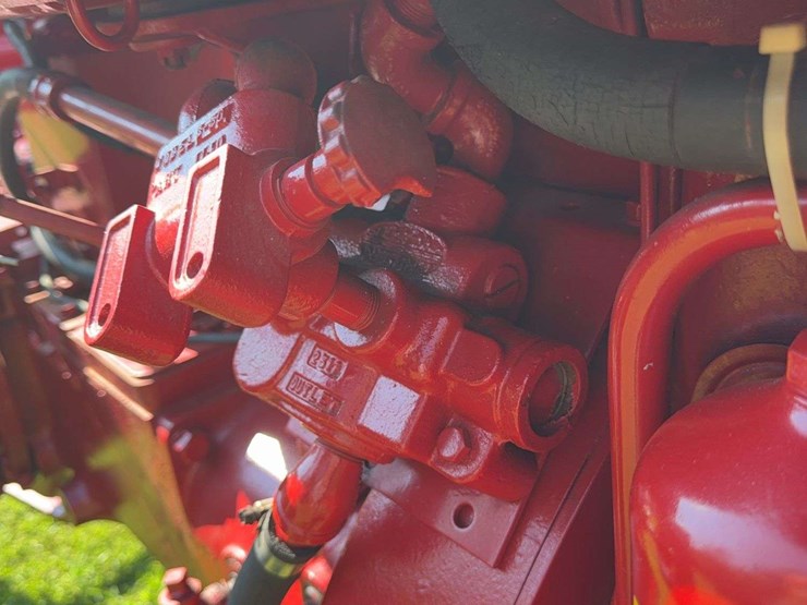farmall-super-m-image-17