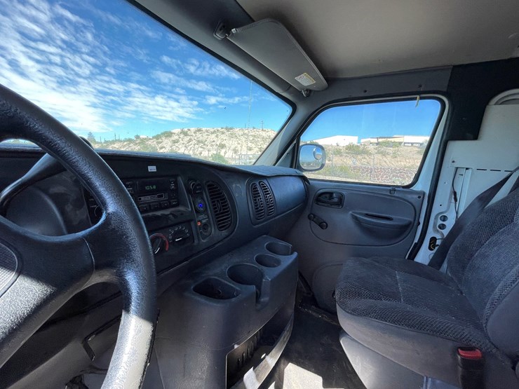 #2753-•-2000-dodge-ram-(title-in-delay)-image-24