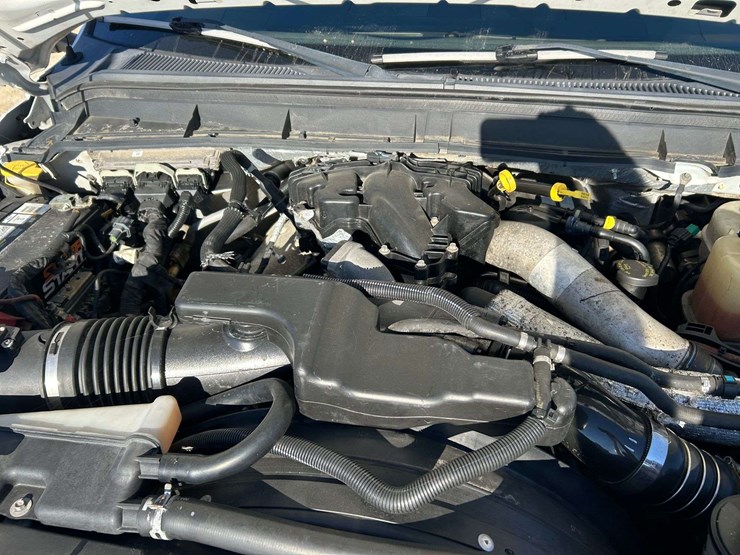2015-ford-f350-image-39