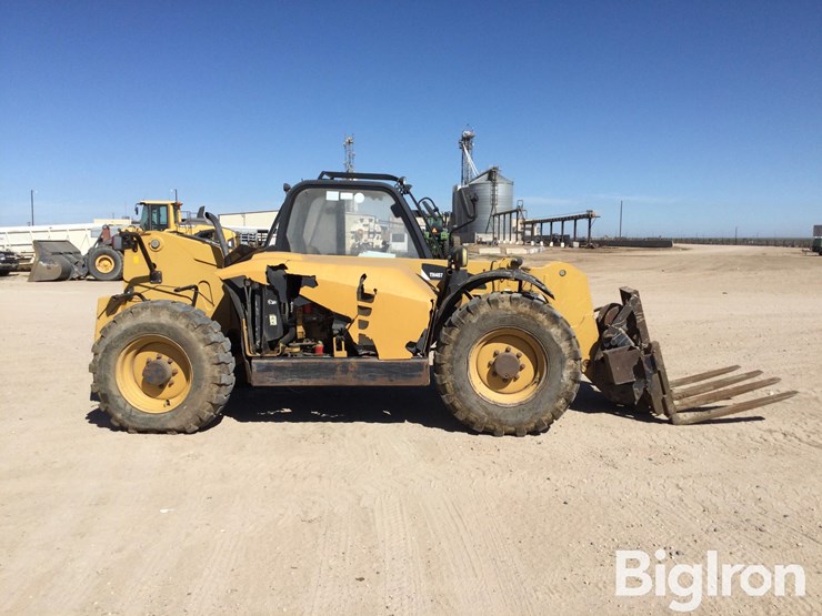 2009-caterpillar-th407-image-8