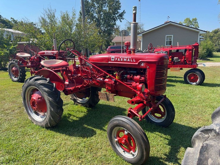 1953-farmall-super-a-image-1
