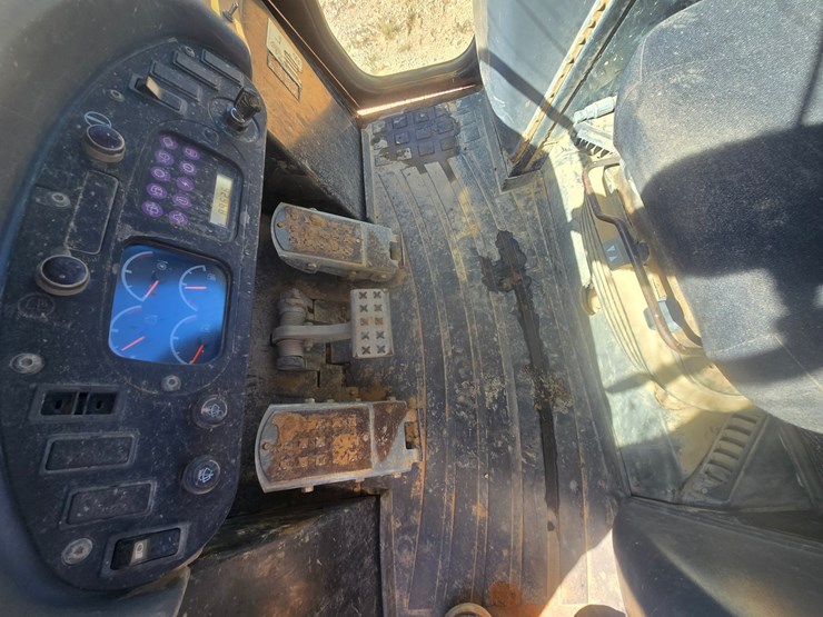 2006-caterpillar-963c-image-45