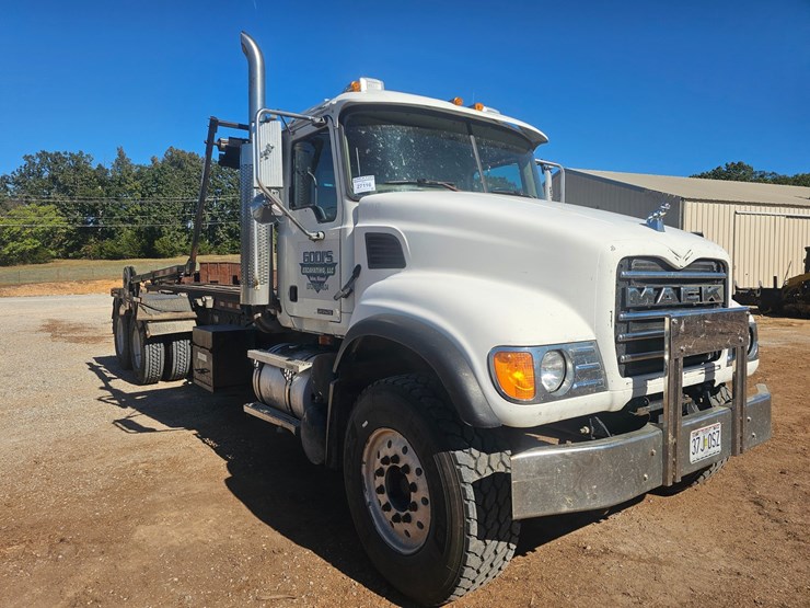 2007-mack-cl713-image-25