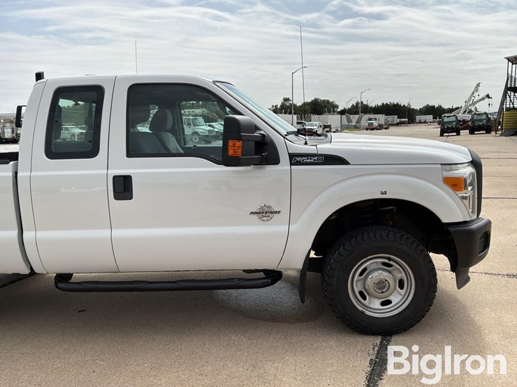 2015-ford-f250-image-13