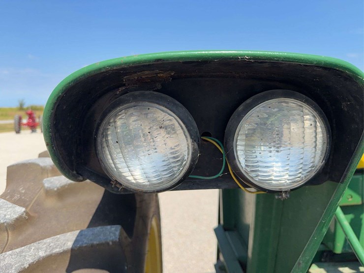 john-deere-730-image-45