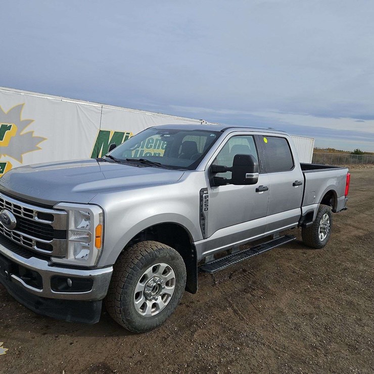 2023 FORD F250