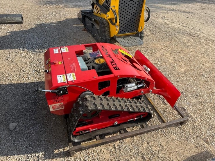 new-in-crate-sd-lanch-rc-lawn-mower-image-2