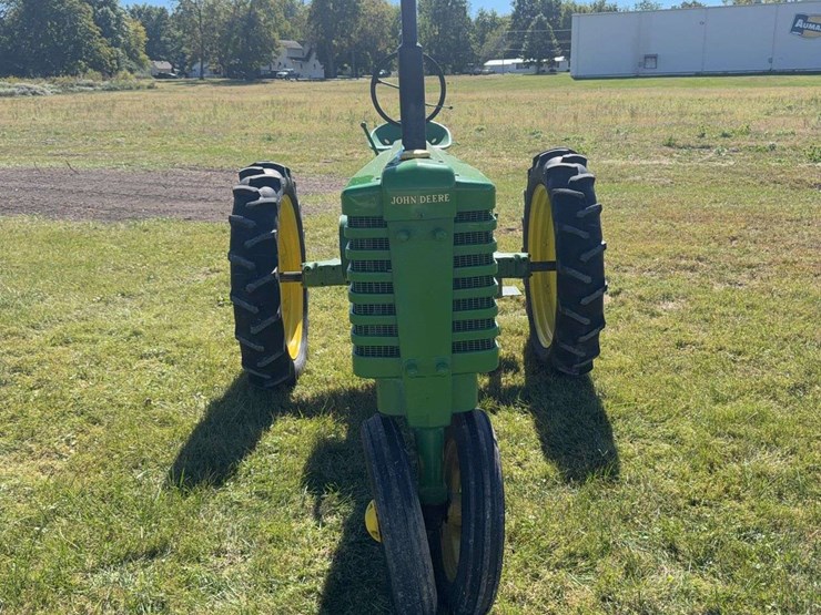 john-deere-h-image-2