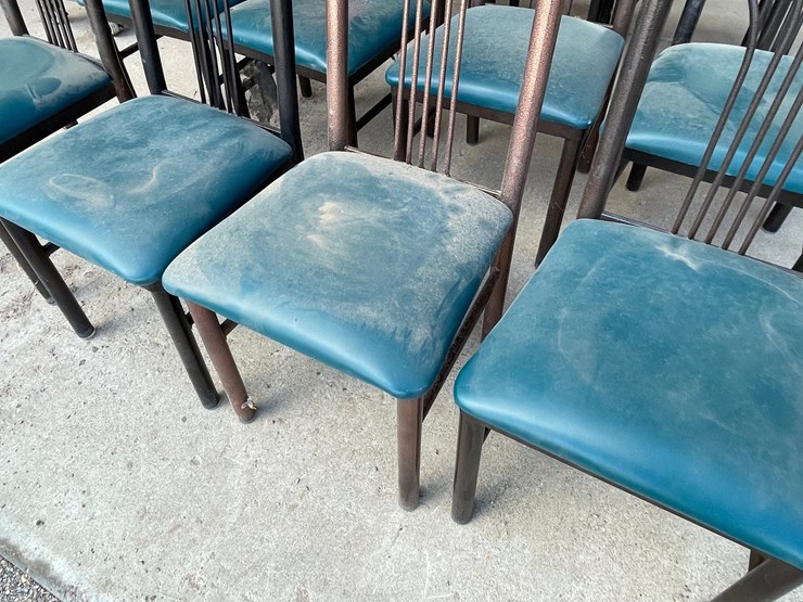 #4658-•-(11)-metal-restaurant-chairs-image-17