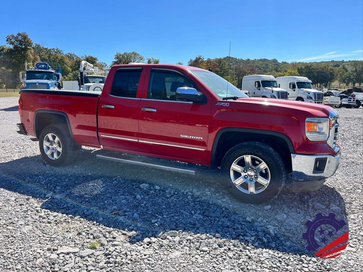 2014-gmc-sierra-z71-slt-pickup-truck-image-7